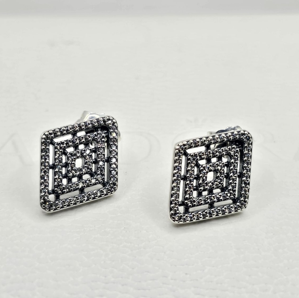 Authentic Pandora ⭐️RETIRED⭐️ GEOMETRIC STUD EARRINGS